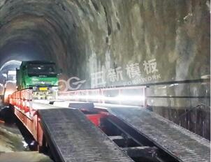 仰拱栈桥施工现场及仰拱栈桥业绩案例